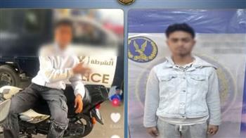   الداخلية تضبط طالباً لوّح بإشارات خادشة للحياء أمام سيارة شرطة بالقاهرة