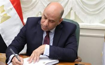   وزير العمل يعتمد صرف 1.77 مليون جنيه للعمالة غير المنتظمة في 26 محافظة