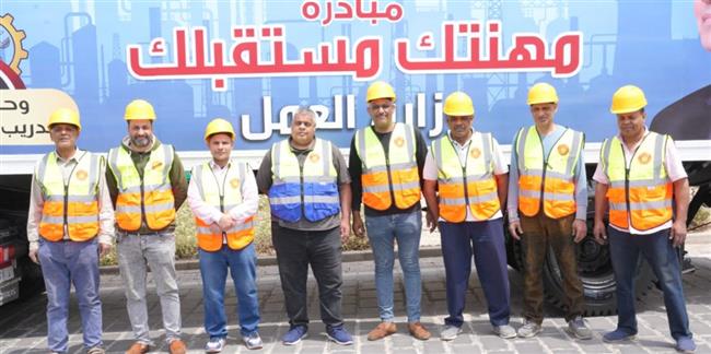 من ورش وزارة العمل إلى الطرق… حكاية جنود يصنعون "عربات المستقبل"