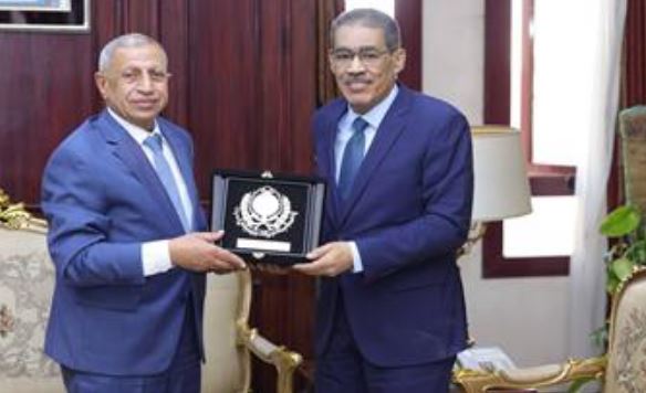رشوان يبحث مع رئيس الأكاديمية العربية سبل تطوير الإعلام الرقمي