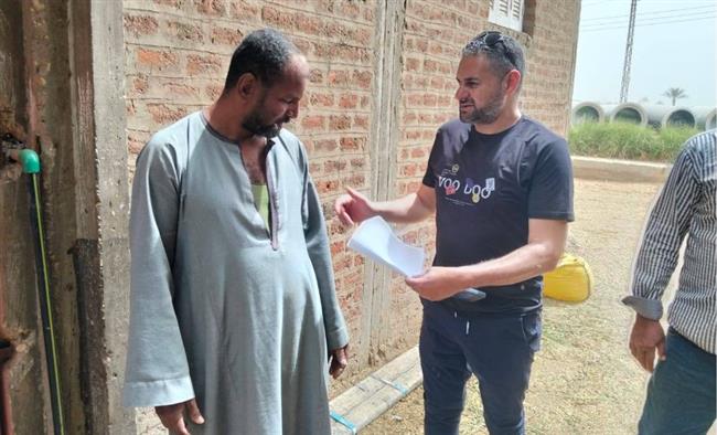 محافظ أسيوط: تكثيف حملات التوعية وطرق الأبواب وإنذار المخالفين للإسراع في إنهاء إجراءات التصالح 