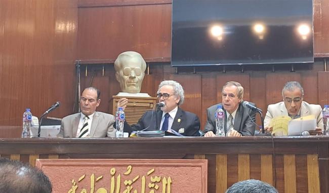 اتحاد الكتاب يعتمد اللجان والشعب ويحدد موعد توزيع الجوائز 