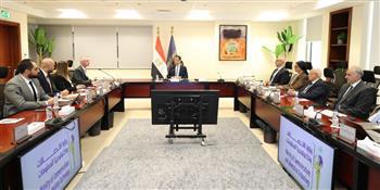 وزير الاتصالات يبحث مع مسئولي إريكسون العالمية توسع أعمالها في مصر