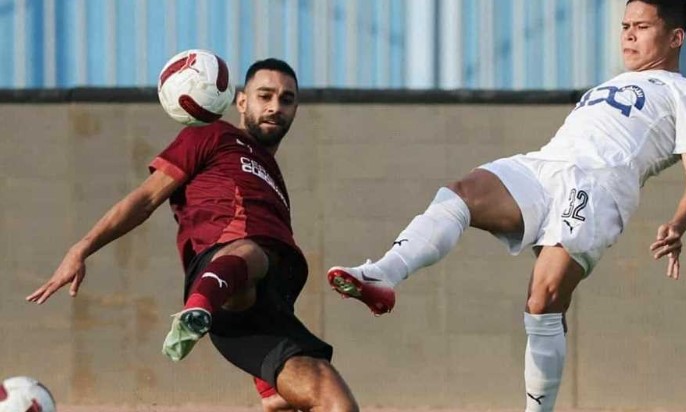 عمرو السولية يحتفل بالمربع الذهبي والمشاركة الإفريقية مع سيراميكا