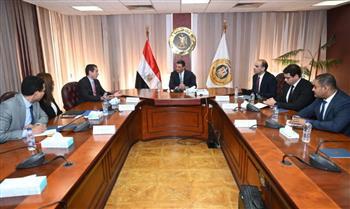 وزير الصناعة يبحث مع وفد شركة سيمكس العالمية رؤية الشركة للتوافق مع خطط الدولة للتنمية