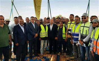    وزير النقل يشهد التشغيل التجريبي لميناء دندرة النهري بقنا