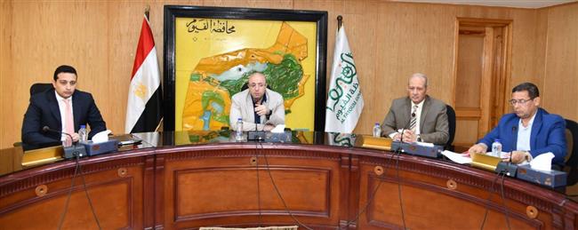 محافظ الفيوم يتابع آخر المستجدات بملف التصالح.. ويشدد على تكثيف العمل لزيادة معدلات الأداء اليومية 