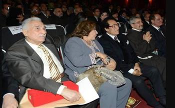   ناعيا عبد الرحمن أبو زهرة.. محمود عبد الشكور يستعيد ذاكرة الصبا مع “البحث عن الفردوس”