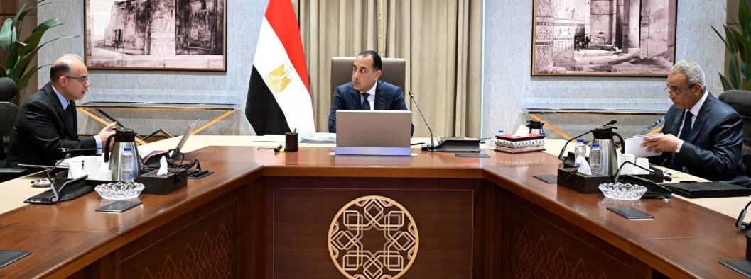 رئيس الوزراء يستعرض مع وزير الاستثمار والتجارة الخارجية عددا من ملفات العمل