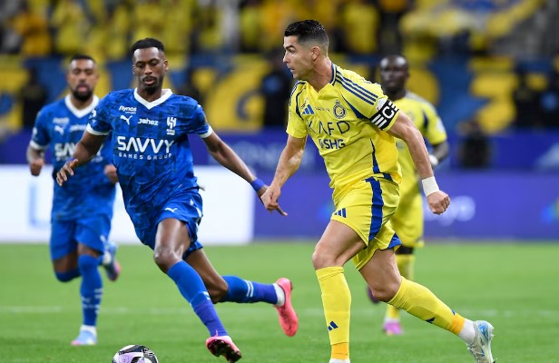 ديربي الرياض بين الهلال والنصر يشعل صراع لقب الدوري السعودي الليلة