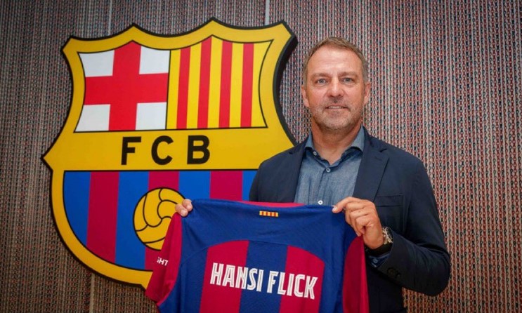 فليك يعلن اتفاقه مع برشلونة على تجديد العقد