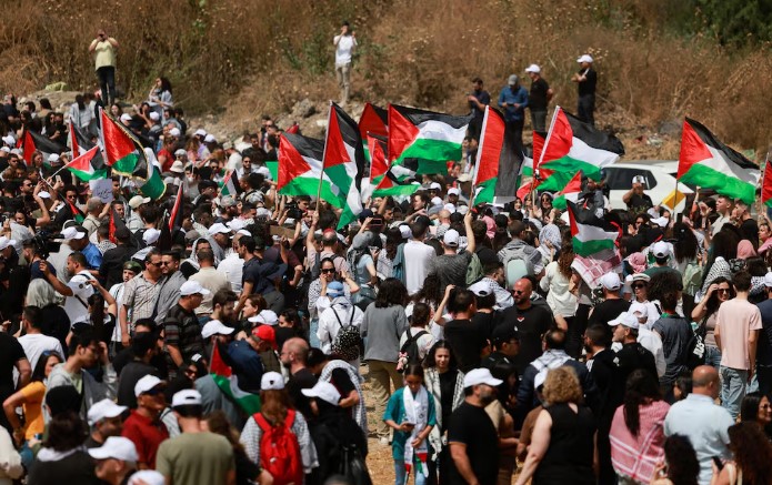 "لن نرحل".. مسيرة لإحياء الذكرى الـ78 للنكبة الفلسطينية في مدينة رام الله