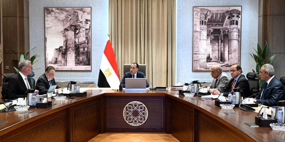 مدبولي يتابع خطة تأمين الوقود وتشغيل الكهرباء استعدادًا لصيف 2026