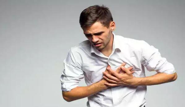 لماذا يصاب الشباب الأصحاء بأزمات قلبية مفاجئة؟