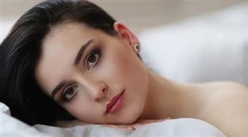 النوم بالكحل يهدد صحة العين.. أضرار خطيرة يحذر منها الأطباء