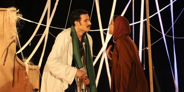 مهرجان نوادي المسرح 33..العرض المسرحي "قيء".. رؤية رمزية لرفض الحروب