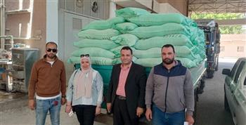   ضبط ما يقارب من خمسة ونصف طن دقيق بلدى مدعم قبل تهريبهم إلى السوق السوداء 