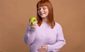 كيف تؤثر تغذية الأم على ذكاء الجنين ونمو دماغه؟