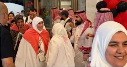 التضامن الاجتماعي تواصل تفويج حجاج الجمعيات الأهلية إلى الأراضي المقدسة