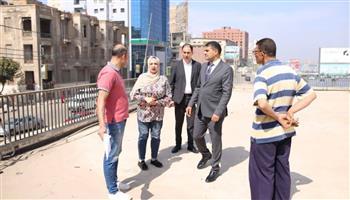 نائب محافظ الدقهلية يتفقد مكتبة المنصورة لبحث تطويرها
