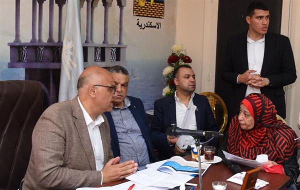 محافظ الإسكندرية يوجه بتوفير 5 فرص عمل بينها فرصتان لذوي الهمم