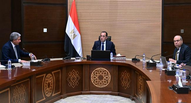 رئيس الوزراء يتابع إجراءات دعم وتحفيز قطاع السياحة