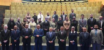   ضمن زيارته إلى العراق.. رئيس جامعة المنصورة يلتقي طلاب الدراسات العليا بجامعة المستقبل 