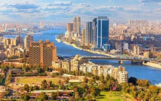 حار نهارًا.. الأرصاد تكشف تفاصيل حالة الطقس غدًا