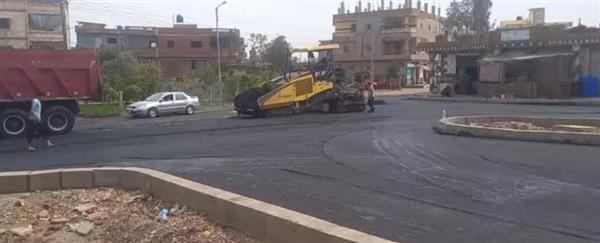 محافظ كفرالشيخ يتابع أعمال رصف وتطوير مزلقان أبو منيسي بسيدي غازي