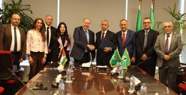 الأكاديمية العربية توقع بروتوكول تعاون مع جامعة العقبة للتكنولوجيا لتعزيز التعاون المشترك