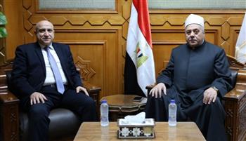   الشيخ أيمن عبد الغني يبحث مع الجامعة العالمية بلبنان تعزيز التعاون المشترك