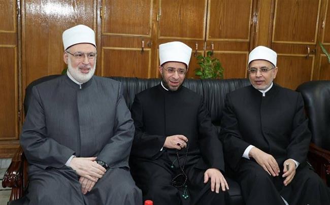 وزير الأوقاف يزور جامعة الأزهر ويؤكد: الأزهر بيتنا العلمي والوطني الأصيل