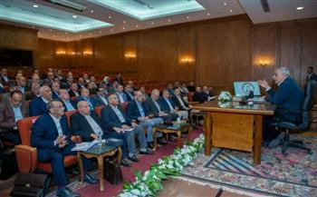 وزير الانتاج الحربي يتابع الأداء المالي والإنتاجي للشركات التابعة