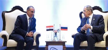   وزير الخارجية يلتقي نظيره الروسي على هامش اجتماع وزراء خارجية البريكس
