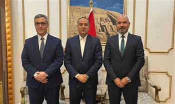   استقبال رسمي لـ وزير الرياضة الجزائري قبل نهائي الكونفدرالية بالقاهرة