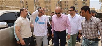   محافظ السويس يتفقد منطقة عمارات الدلتا بحي فيصل لمتابعة أعمال التطوير