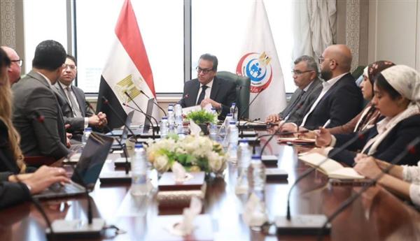 وزير الصحة يبحث مع مستثمر أمريكي فرص التعاون في الاستثمار الدوائي والرعاية الصحية بمصر