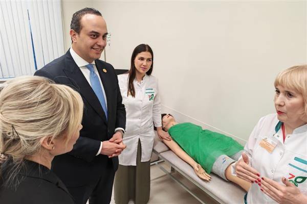 رئيس هيئة الرعاية الصحية يجري زيارة ميدانية إلى "مدينة سيفين- صاديكوف الطبية"