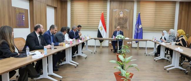 هيئة الدواء المصرية تستقبل وفد شركة جونسون آند جونسون