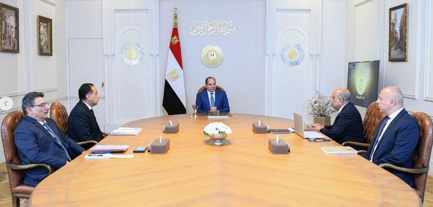 الرئيس السيسي يوجه بتكثيف الجهود لتعزيز فرص جذب الاستثمارات لقطاع الطاقة
