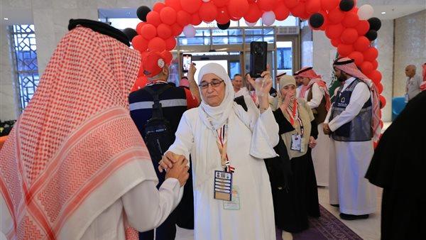 وزيرة التضامن تطمئن على حجاج الجمعيات الأهلية بمكة المكرمة والمدينة المنورة