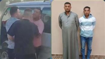   بسبب أولوية المرور.. القبض على سائقي ميكروباص تعديا بالسب على آخر بالجيزة
