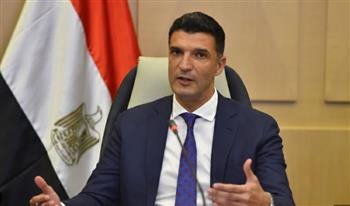   وزير الصناعة يصدر قراراً باعتماد اشتراطات تراخيص مصانع مستحضرات التجميل المعدلة
