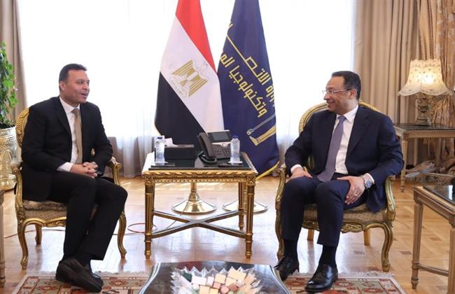 وزير الاتصالات يبحث مع رئيس "الإحصاء" التعاون في تنفيذ تعداد للسكان والإسكان