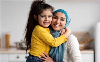   كيف تربي الأم طفلها على السلوكيات الصحيحة؟