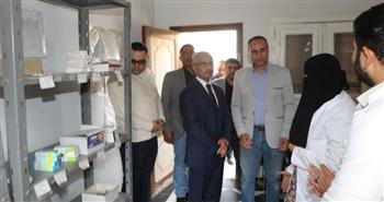   محافظ بني سويف ياجئ الوحدة الصحية بسدمنت الجبل 