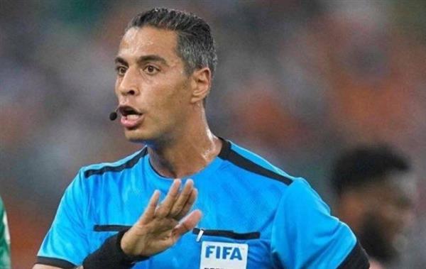 أمين عمر حكمًا لمباراة الأهلي والمصري في الجولة الأخيرة بالدوري