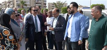   محافظ بورسعيد يتفقد عددًا من الشوارع تمهيدًا لبدء أعمال التطوير ورفع الكفاءة