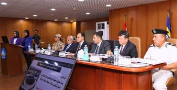   محافظ دمياط يتابع عدد من الملفات ومشروعات الخطة الاستثمارية 