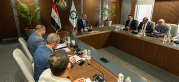   وزير البترول يلتقي كوادر التعدين المرشحة لبرامج تدريبية متقدمة بأكبر الجامعات الأسترالية